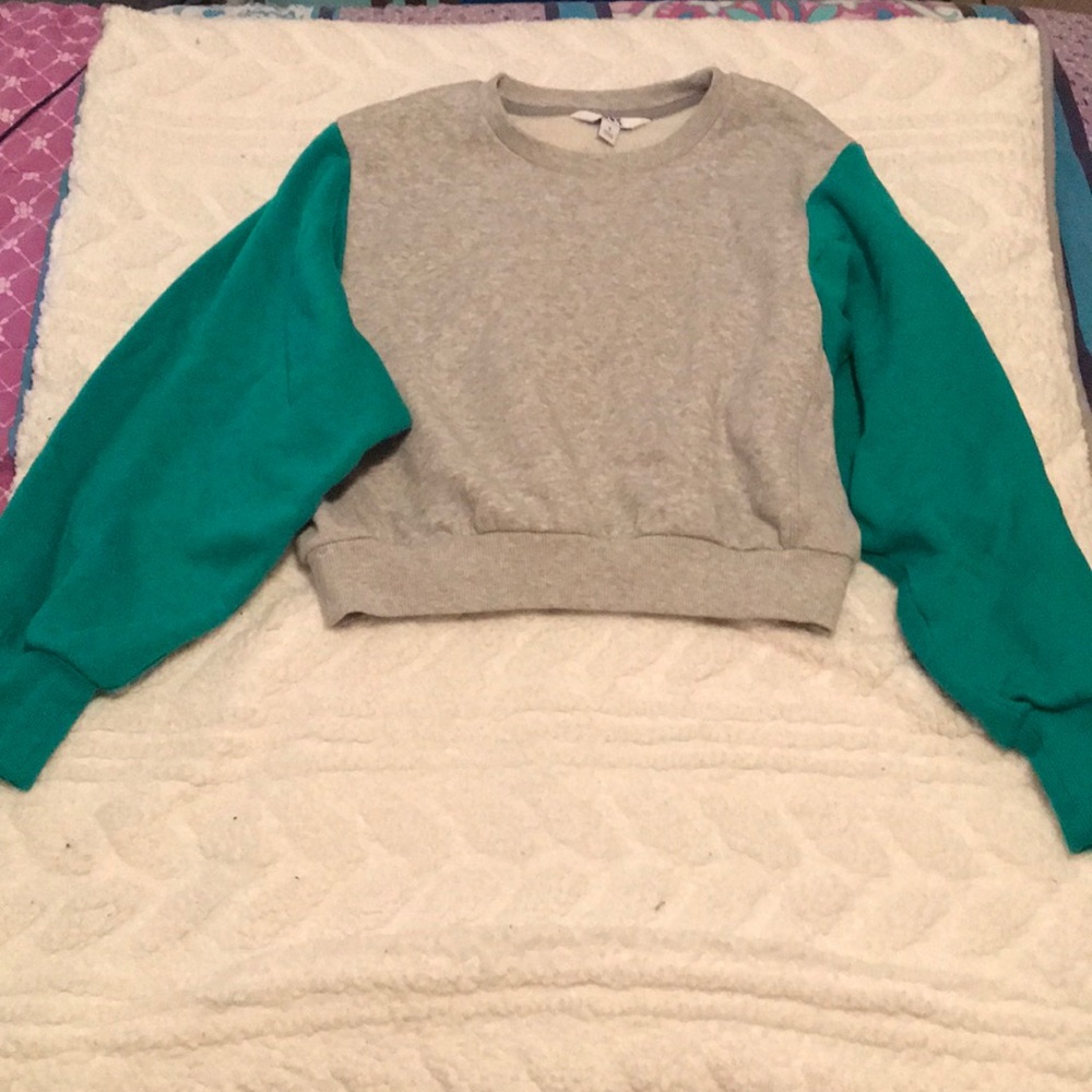 Joy Lab Cropped sweater